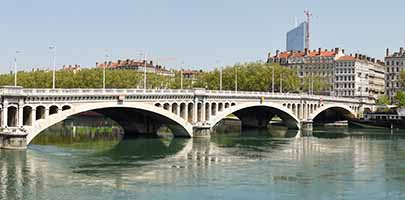 Quai Augagneur du pont Wilson au Pont de la Guillotière  Lyon 3ème